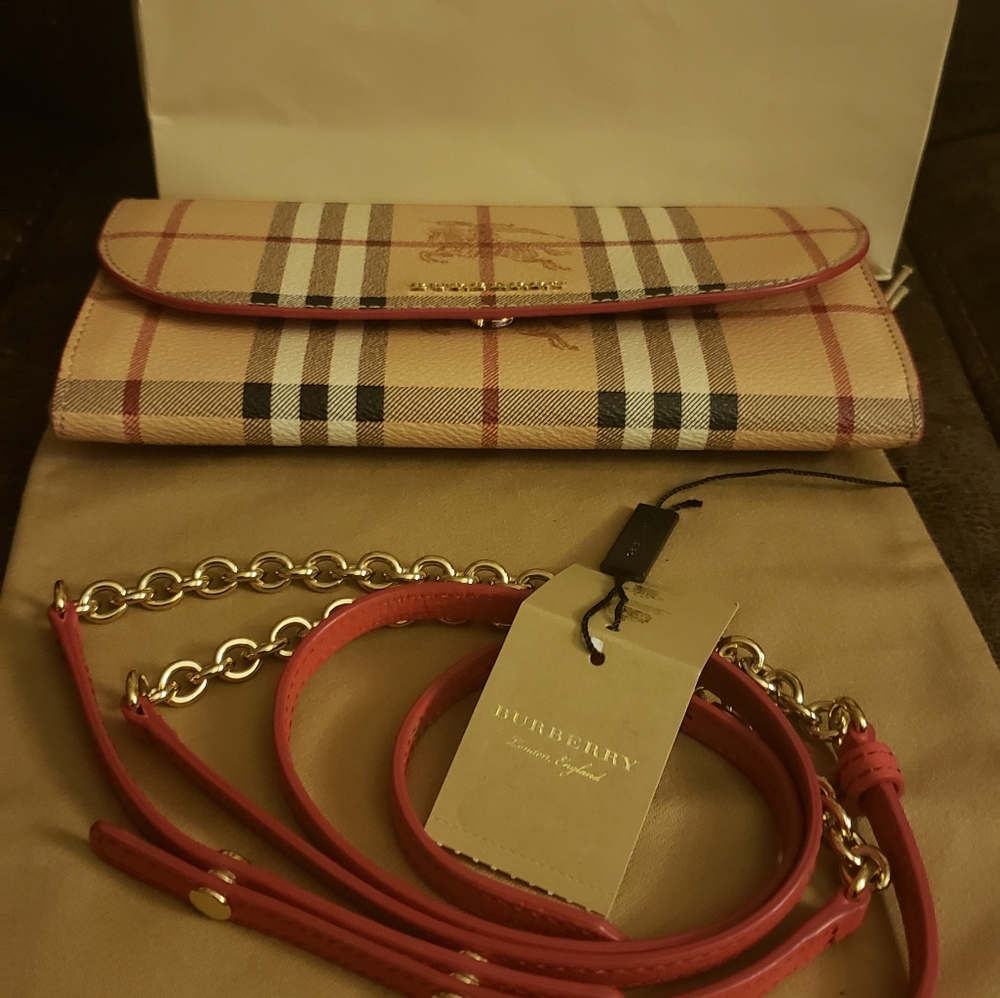 Burberry Wallet Chain Haymarket Henley Coral Red - Picture 2 of 8
